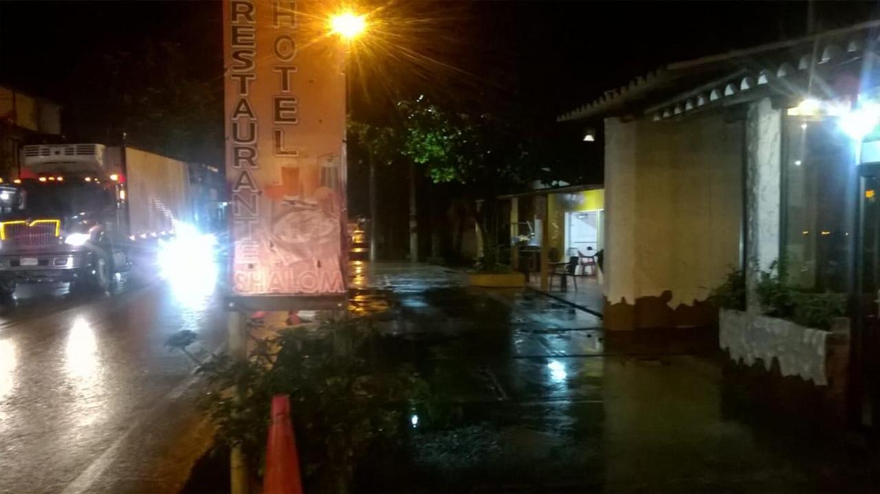 Hotel Shalom Phe Guaduas Exterior foto